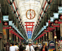 Busy Markets and Arcades That Realize "Kuidaore, Osaka"