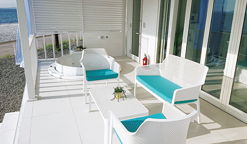 URBAN CAMP HOTEL Marble Beach